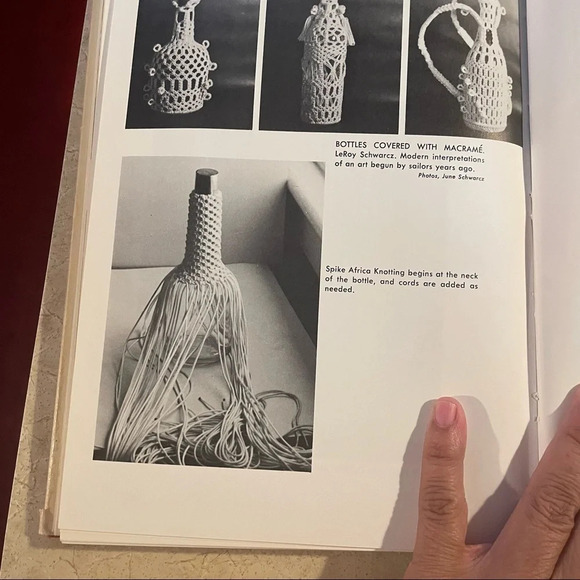 Vintage 1971 Macrame book Created Design in Knots.   Super cool 70s guide - Picture 7 of 9